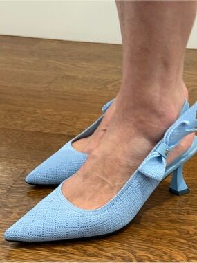 Light Blue Pointed Slingback Heels with Decorative Bow